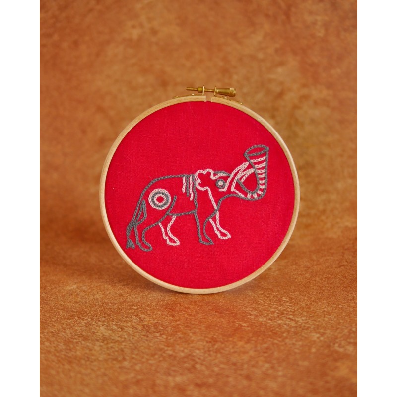 L'Éléphant : Kit de broderie médiévale pour débutant L'Éléphant : Kit de broderie médiévale pour débutant