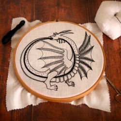 Kit de broderie noire renaissance : Ouroboros