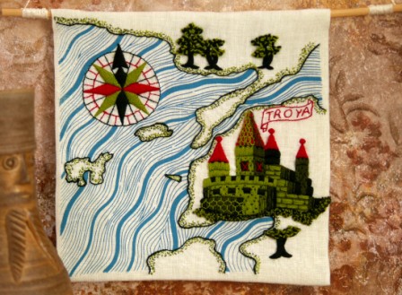 troya-02-bannière.JPG